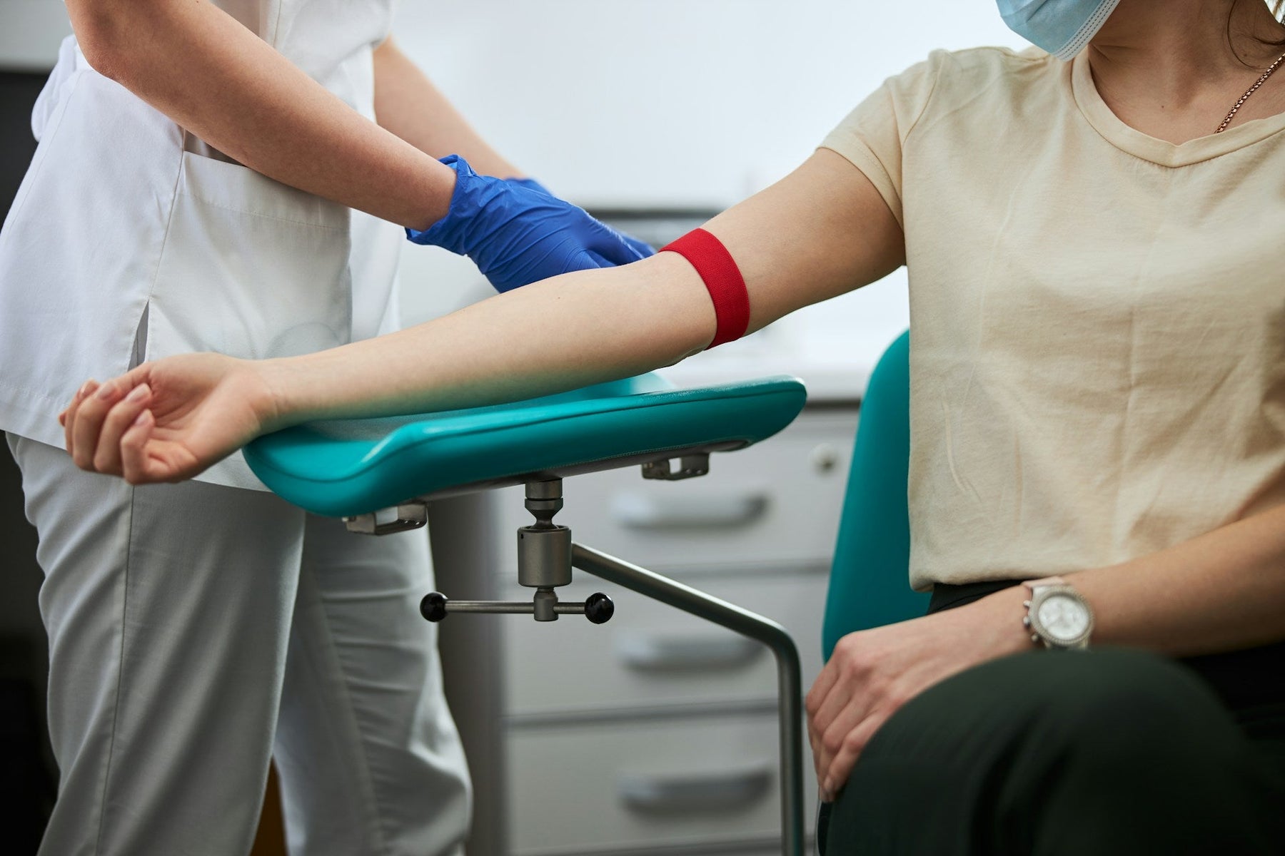 How to Deal with Anxiety About Medical Lab Tests